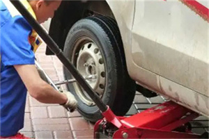 东华门附近拖车24小时服务热线电话