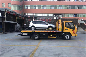 东华门汽车紧急补胎换胎救援