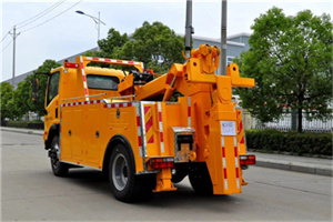 东华门高速路拖车费